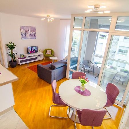 Split Apartment Sinisa Exterior photo